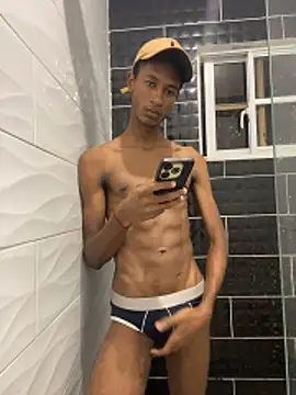 Snapshot of twink_gabrielll chatting on June 7, 2026, 11:32 pm twink gabrielll online show from June 7, 2026, 11:32 pm