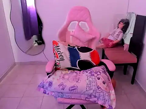 jenniferbodys online show from February 7, 2026, 8:50 pm