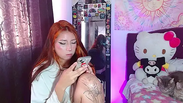 kittymiauu444 online show from February 5, 2026, 2:13 pm