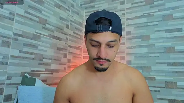 joelcallvil1 online show from May 2, 2026, 12:38 am