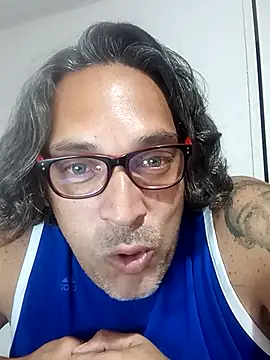 Snapshot of Big_vittollo chatting on February 8, 2026, 2:09 am Big vittollo online show from February 8, 2026, 2:09 am