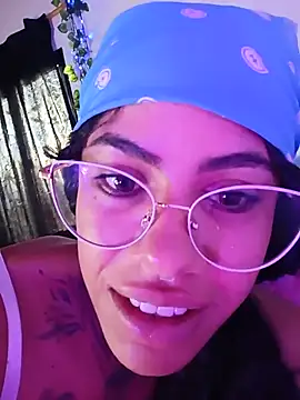Canela Osada  online show from July 8, 2026, 11:33 am