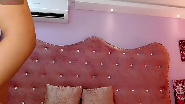 babyAnthonella online show from April 3, 2026, 11:05 am