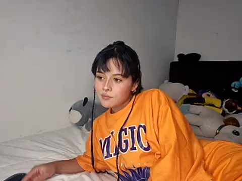 Yumicoco  online show from February 3, 2026, 2:53 am