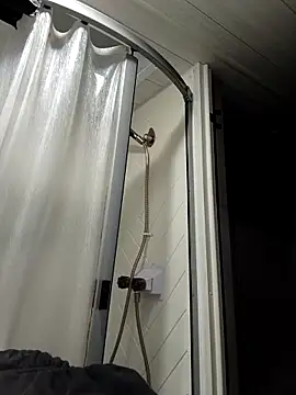 sxyftsecret online show from April 19, 2026, 1:50 am