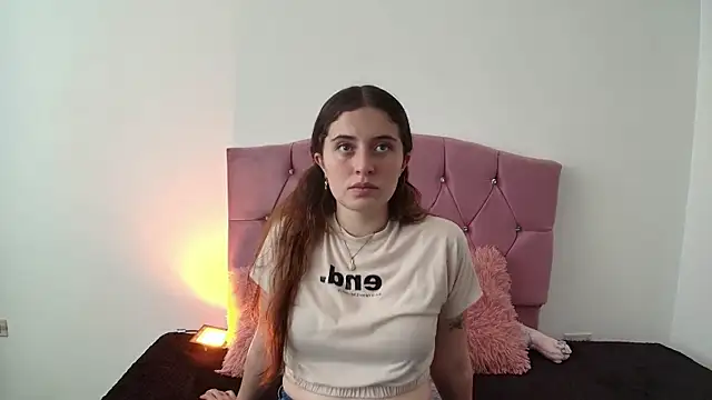 Snapshot of Cherry_Boomxx chatting on February 26, 2026, 5:57 pm Cherry Boomxx online show from February 26, 2026, 5:57 pm