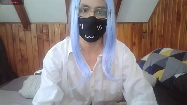 Snapshot of Frankie_boygirl chatting on May 1, 2026, 7:08 pm Frankie boygirl online show from May 1, 2026, 7:08 pm