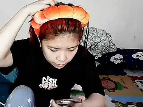 Snapshot of xxhotamizinggirl chatting on February 14, 2026, 11:54 am xxhotamizinggirl online show from February 14, 2026, 11:54 am