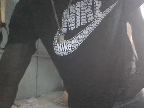 Snapshot of roxa2784 chatting on June 14, 2026, 12:28 pm roxa2784 online show from June 14, 2026, 12:28 pm