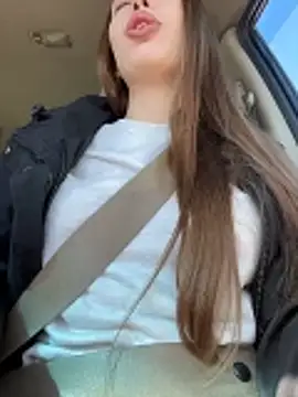 LeiaMood online show from April 19, 2026, 3:18 am