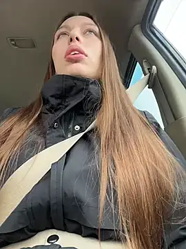 LeiaMood online show from April 3, 2026, 5:03 am