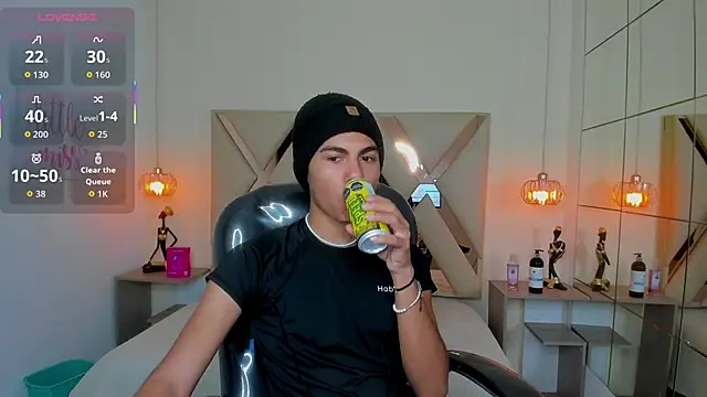 Snapshot of Anyelo_Twink chatting on May 30, 2026, 4:19 am Anyelo Twink online show from May 30, 2026, 4:19 am