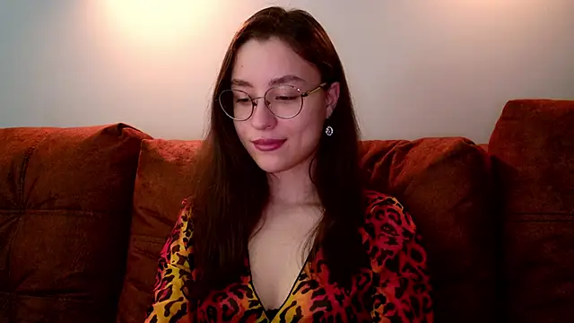 classy     online show from April 16, 2026, 1:23 pm