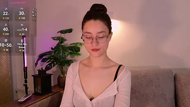 Snapshot of classy____ chatting on June 2, 2026, 3:01 pm classy online show from June 2, 2026, 3:01 pm