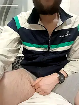 80julien online show from February 18, 2026, 12:52 am