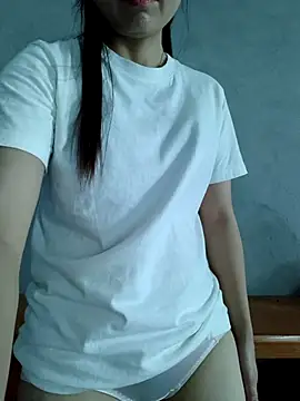 Vanvan68xx online show from April 21, 2026, 1:42 am