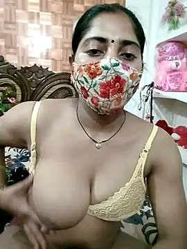 Angel eyes00 online show from April 26, 2026, 4:37 pm