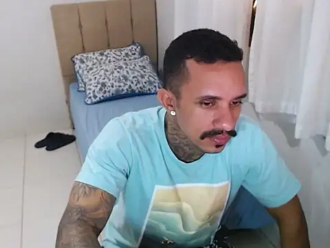 Snapshot of lipegonzalezz chatting on February 21, 2026, 2:52 pm lipegonzalezz online show from February 21, 2026, 2:52 pm