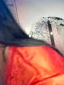 soffi joness23 online show from April 18, 2026, 7:58 pm