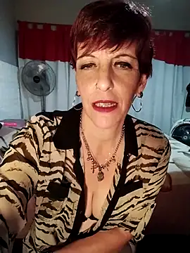 Juguetonafogosa5 online show from April 21, 2026, 2:47 am