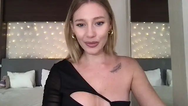 Stella muse online show from February 20, 2026, 3:58 am