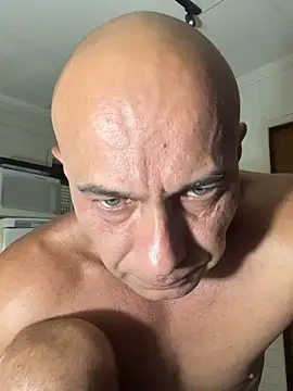 Snapshot of dogfrota chatting on February 5, 2026, 3:13 am dogfrota online show from February 5, 2026, 3:13 am