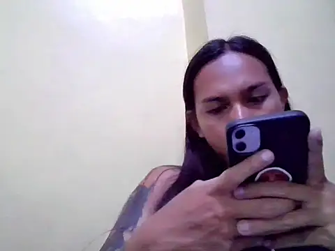 Snapshot of LOVELYMAYUMIE chatting on April 11, 2026, 12:42 pm LOVELYMAYUMIE online show from April 11, 2026, 12:42 pm