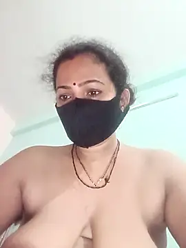 sexyqueen558 online show from July 14, 2026, 1:06 pm