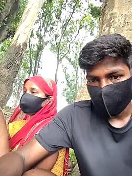 Snapshot of Shivanisingh4 chatting on July 14, 2026, 2:05 am Shivanisingh4 online show from July 14, 2026, 2:05 am