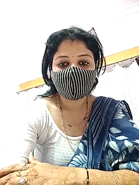 Priyaji7575 online show from March 5, 2026, 11:29 am