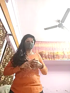 Priyaji7575 online show from January 17, 2026, 5:22 am