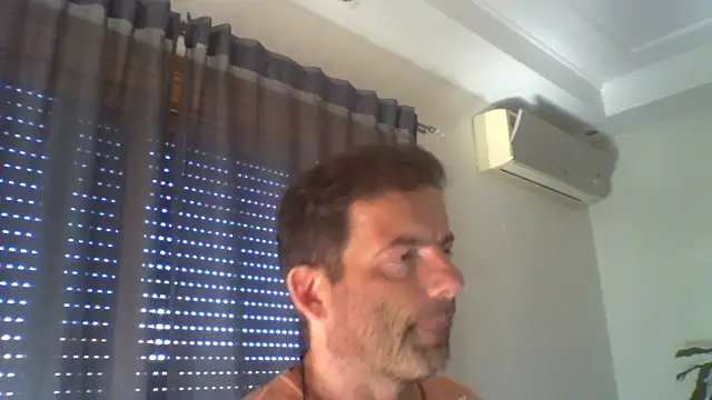 Snapshot of _grj1 chatting on June 19, 2026, 8:20 am grj1 online show from June 19, 2026, 8:20 am