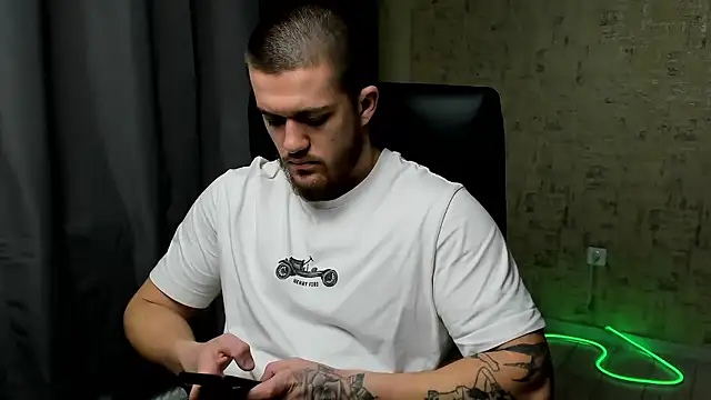 Well boy online show from January 13, 2026, 6:56 pm