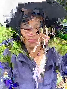 Snapshot of sun-shii chatting on July 18, 2026, 1:03 am sun-shii online show from July 18, 2026, 1:03 am