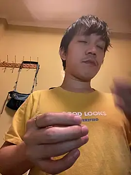 asian guy67 online show from March 15, 2026, 3:19 pm