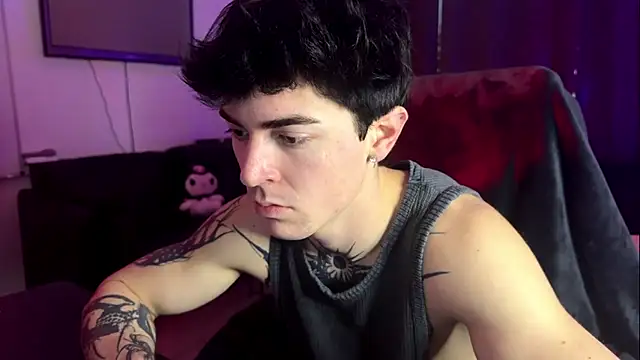 LiamFoster online show from January 17, 2026, 1:47 pm