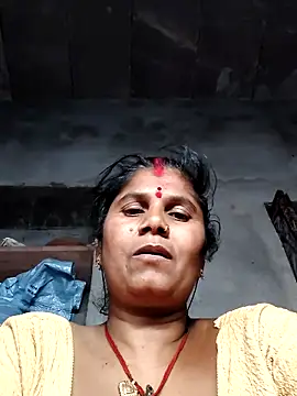 Hot di97 online show from May 11, 2026, 1:45 pm
