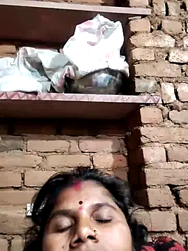 Hot di97 online show from February 15, 2026, 10:30 pm