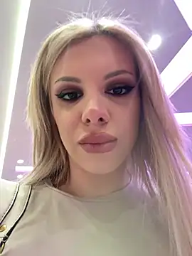 AlyssaFoxx  online show from February 20, 2026, 7:05 pm