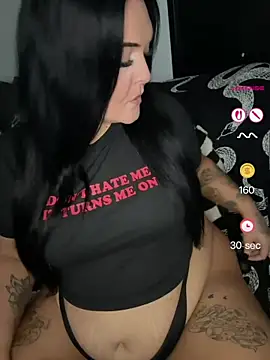 Snapshot of Miss_CurvesXXX chatting on June 21, 2026, 12:11 pm Miss CurvesXXX online show from June 21, 2026, 12:11 pm