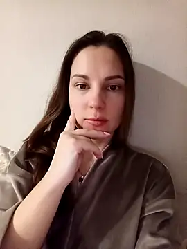 She-Moon online show from March 16, 2026, 4:32 pm