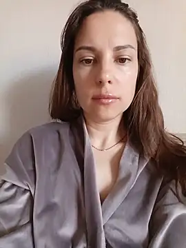 She-Moon online show from June 5, 2026, 6:18 am