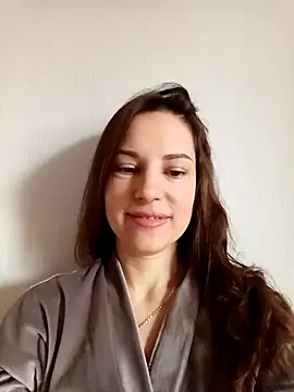 She-Moon online show from February 13, 2026, 7:19 am