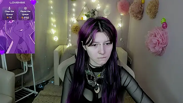 Ashley Veil online show from May 12, 2026, 8:48 pm