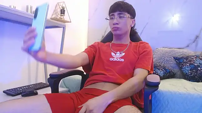 XanderGrey8 online show from April 8, 2026, 7:15 pm