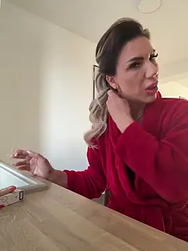 Missolevelvet online show from March 8, 2026, 5:33 am