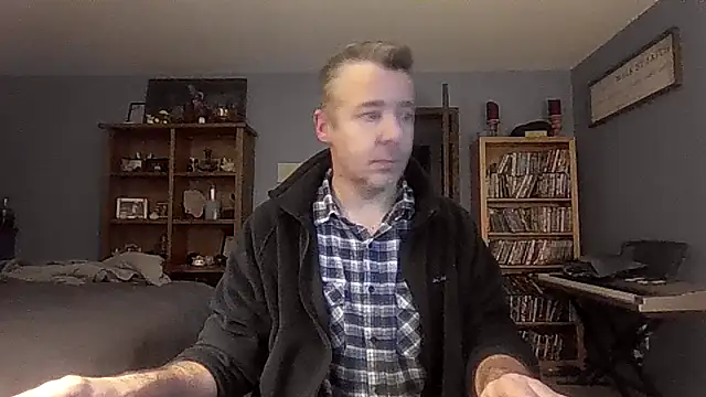 chrisw8140 online show from February 15, 2026, 11:36 pm