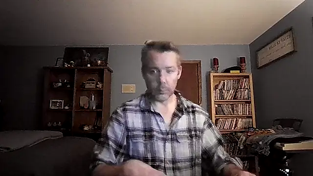 chrisw8140 online show from March 3, 2026, 5:03 am