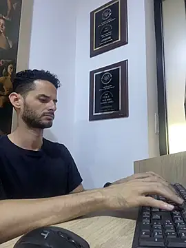 gatoquiles online show from February 9, 2026, 8:29 pm