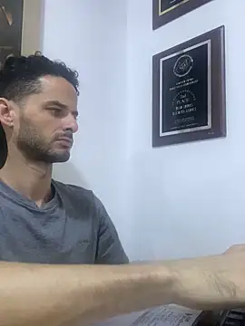 gatoquiles online show from February 2, 2026, 8:41 pm